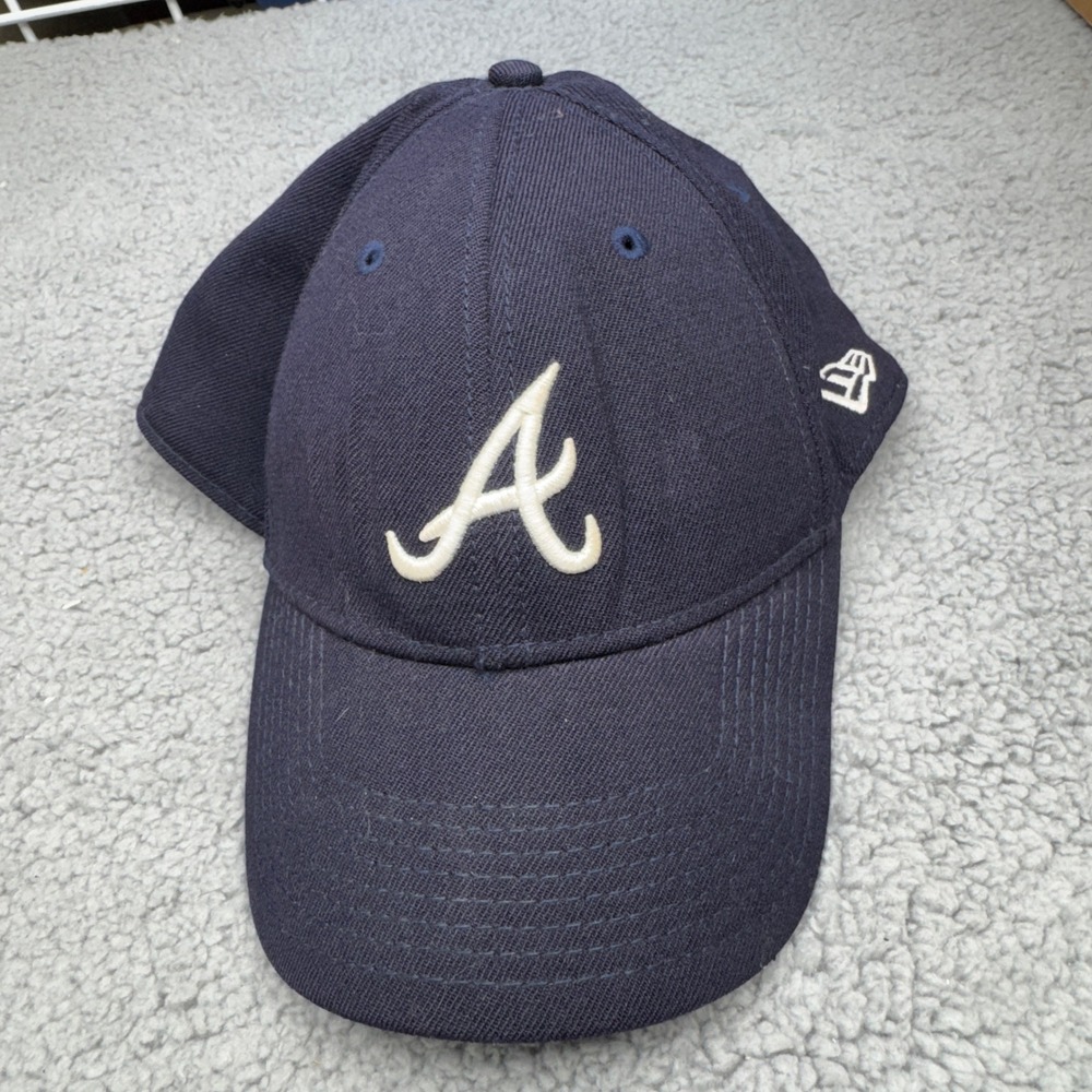 Atlanta Braves Hat Cap Fitted Mens Navy Blue New Era Tomahawk MLB Baseball